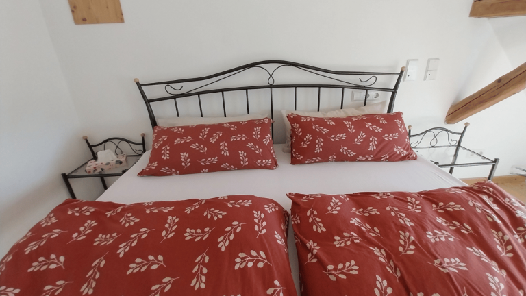 Großzügiges Schlaf- und Relaxzimmer